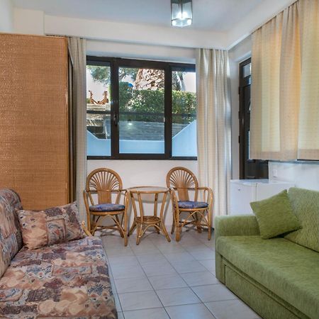 אואוראנואופולי Pyrgos Hotel חדר תמונה