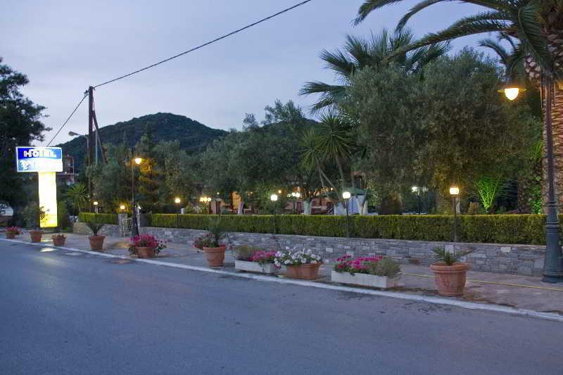 אואוראנואופולי Pyrgos Hotel מראה חיצוני תמונה